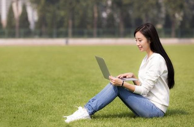 毕业后“留校任职”好处多，大学生若想留校任职，需满足4个条件