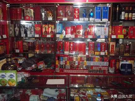 遍布大街小巷的烟酒店如何才能活下去？