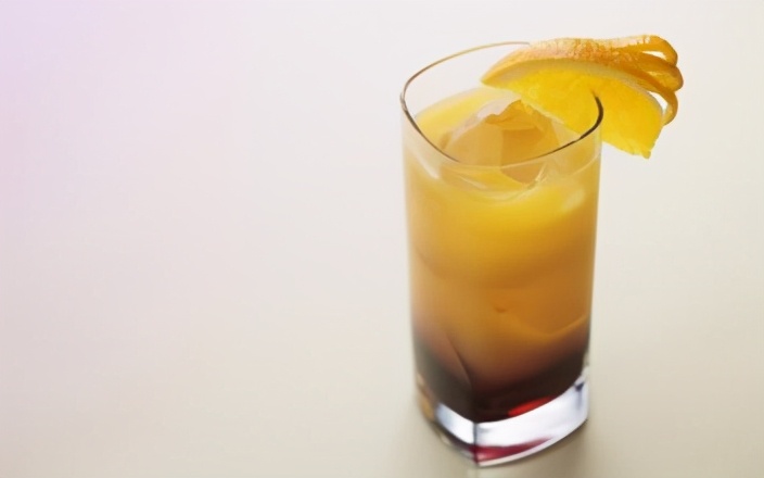 常见利口酒的搭配方法，学会了在家调酒喝