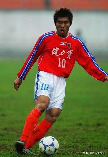 中超火神杯 为什么（球迷：我终于发现中超冠军奖杯为什么叫火神杯了）