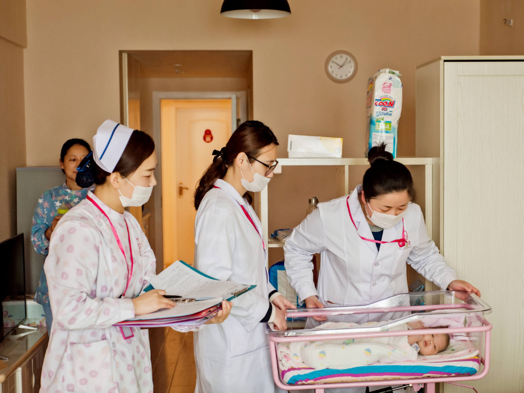 十大月子中心口碑调查|1017位「妈妈前辈」来教你！