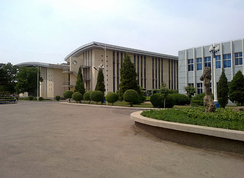 辽宁一所公办大学招生“遇冷”，65个专业未招满！主要原因有3点