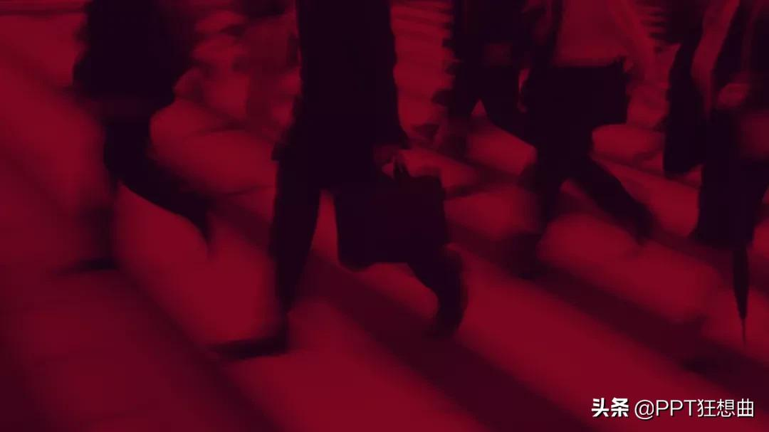 张涵予姜武演的《斗破苍穹》,电影海报的色彩手法,ppt也常用到