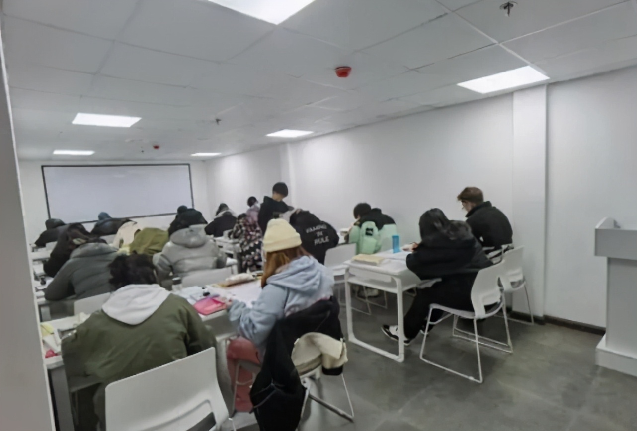 “高考”和“考研”相比，哪个更难？过来人给的答案并非没有道理