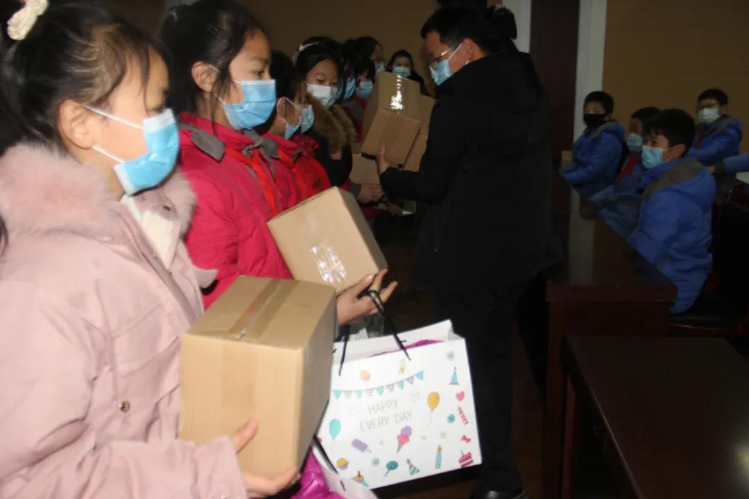 树魂立根 务实前行 延川县城关小学2020——2021学年度第一学期工作总结