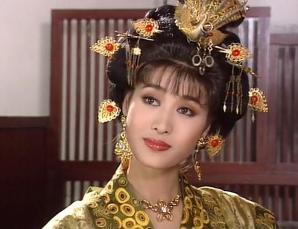 武则天腹痛难忍，连夜让御医诊治，太医刚想走就武则天被叫住