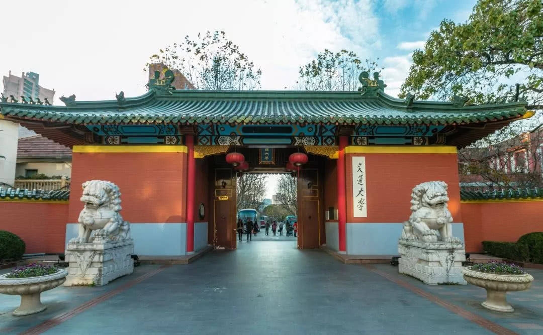 上海全部40所大学排名，分为8个档次，考上前三档前途不可限量