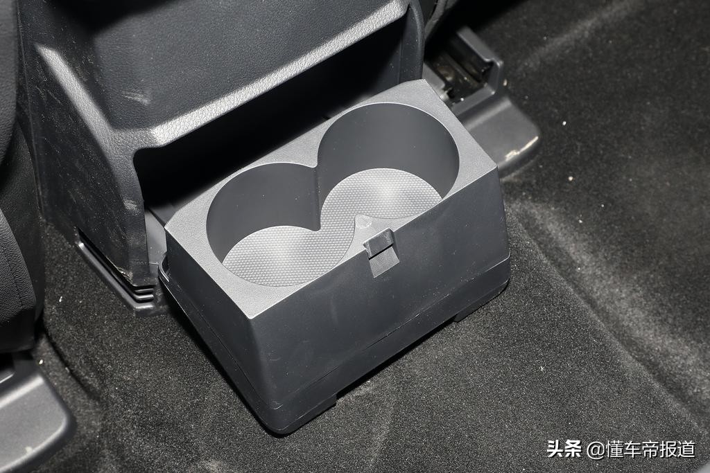 吊打丰田普拉多？五十铃mu-X牧游侠实车解析