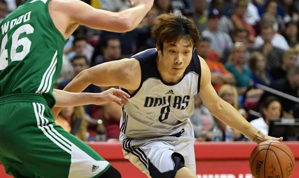 nba里面有哪些中国球员(中国具有NBA实力的12大球员：现役6人上榜，阿联仅排姚明大哥之后)