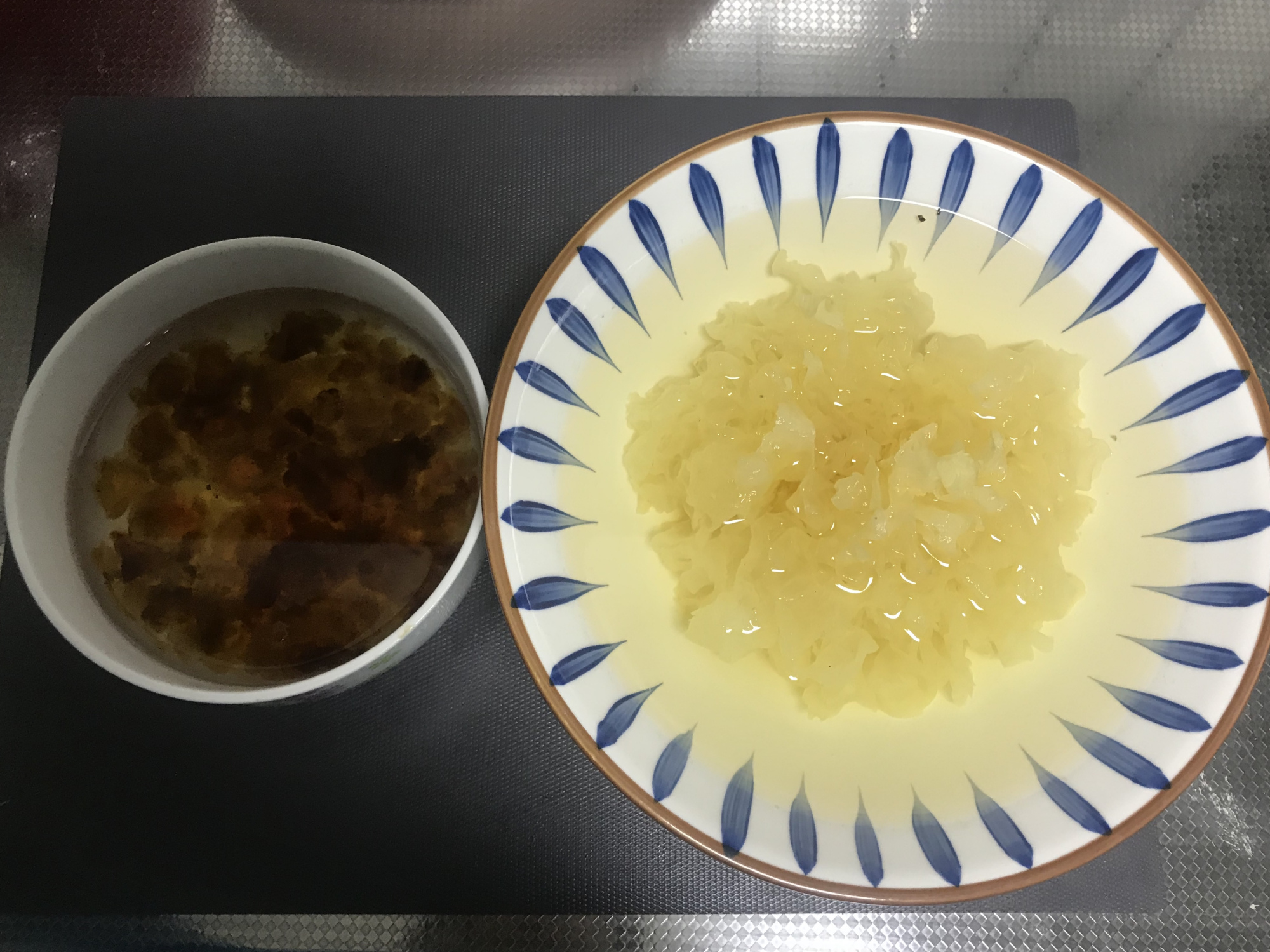 图片[3]-【苹果银耳桃胶羹】做法步骤图 易上火的人多喝点 还能润肤美-起舞食谱网