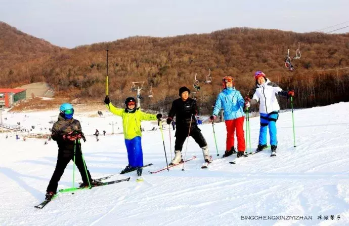 单板滑雪u型场地图(哈尔滨帽儿山高山滑雪场，滑雪发烧友驰骋的乐园)