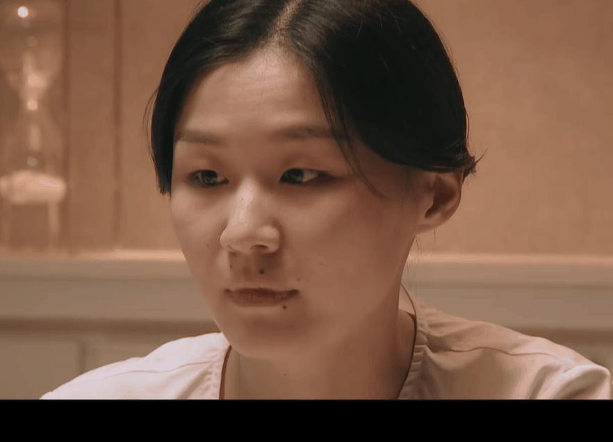第一集就死掉的角色,引爆1亿热搜,谁还敢笑她是综艺咖