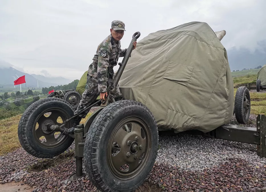有料！109名预备役士兵报名应征