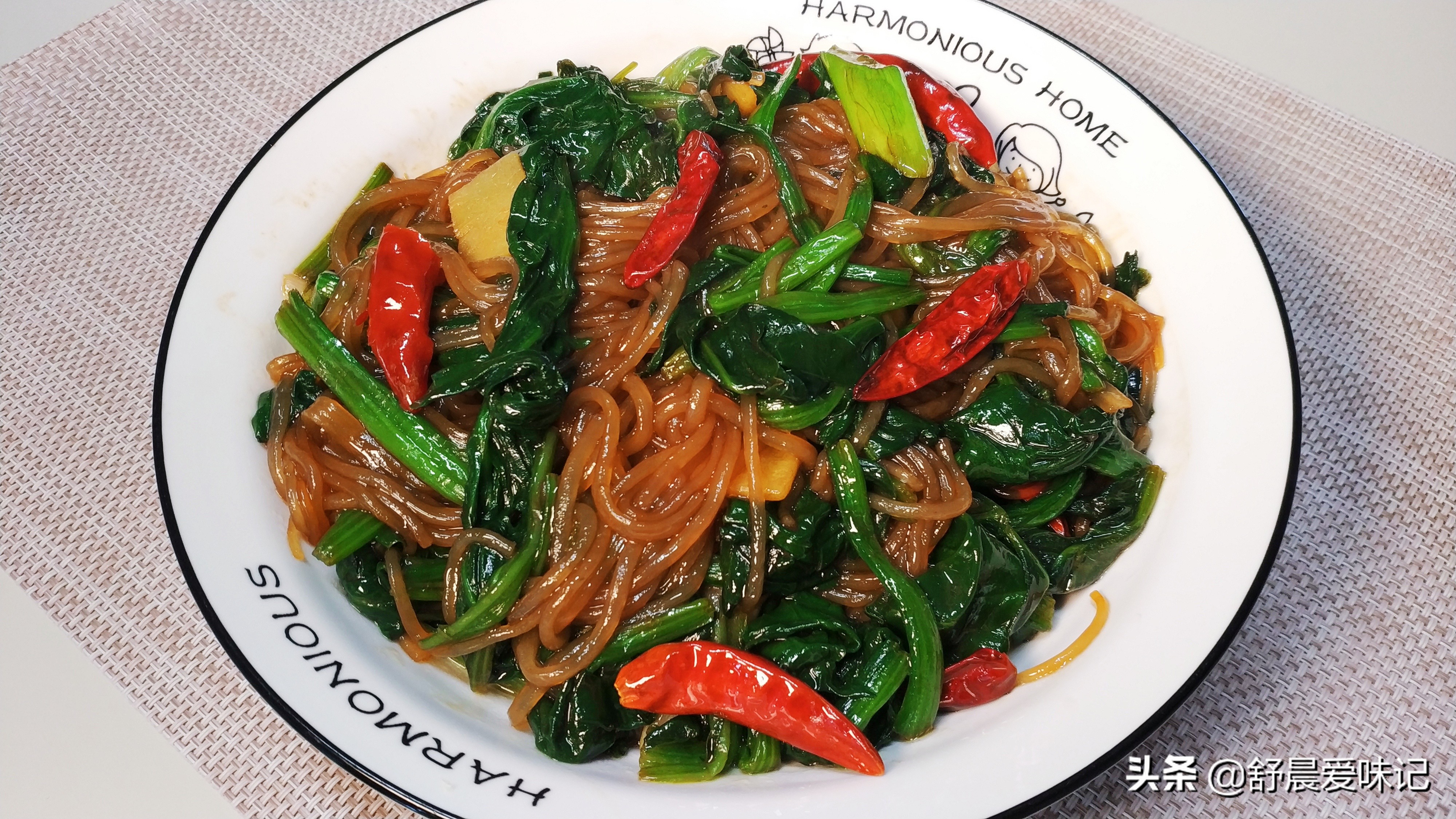 菠菜粉条的做法（教你做菠菜炒粉条地道家常做法）