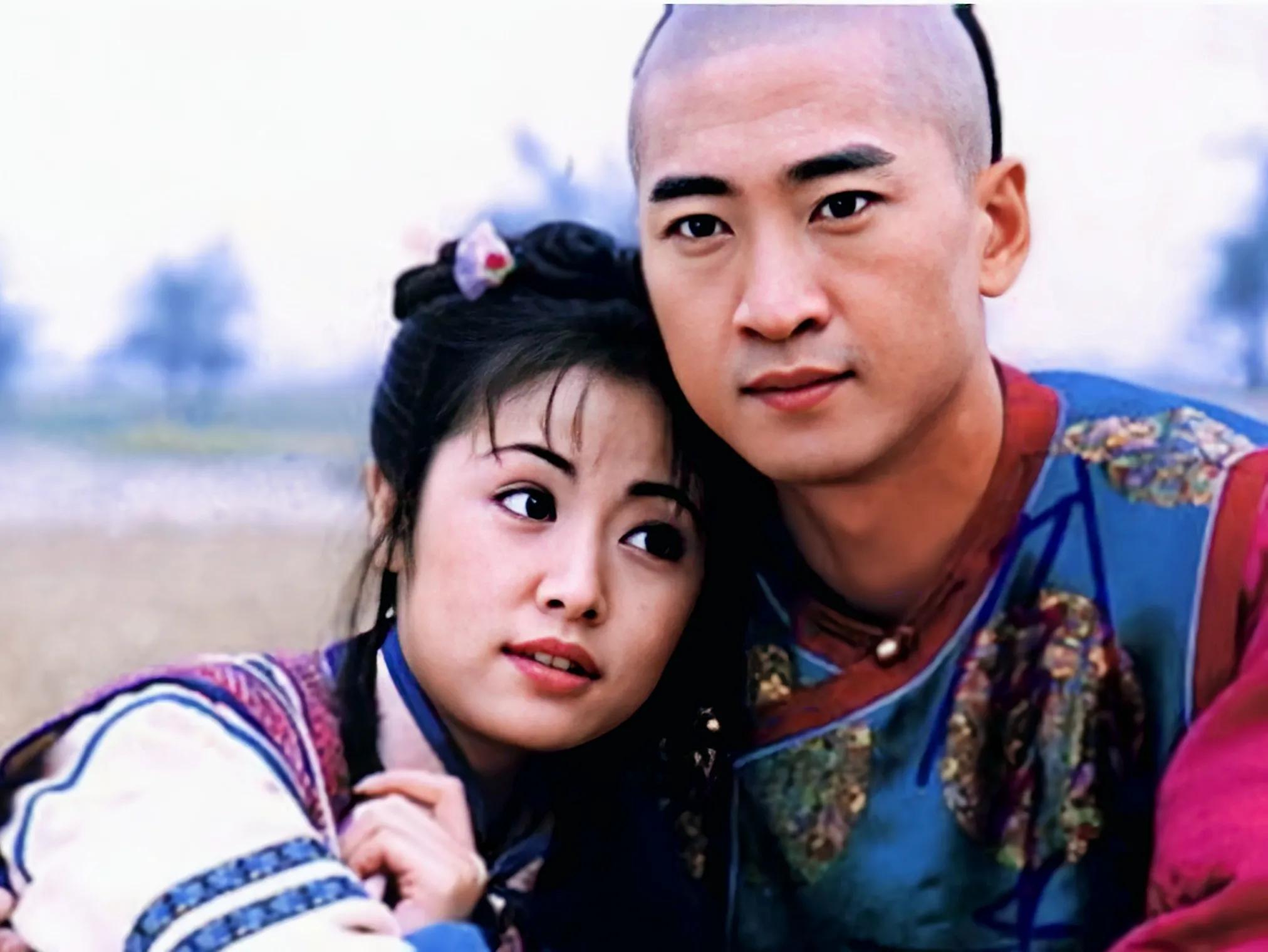 47.《还珠格格》紫薇,尔康46.《大唐双龙传》宋玉致,寇仲45.