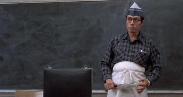 拿菜刀讲课，上课说“黑话”，硬是让400名混混考入名校