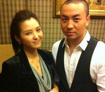 悲惨的释小龙：曾被赞成龙接班人，却情断何洁、助理溺亡还没戏拍