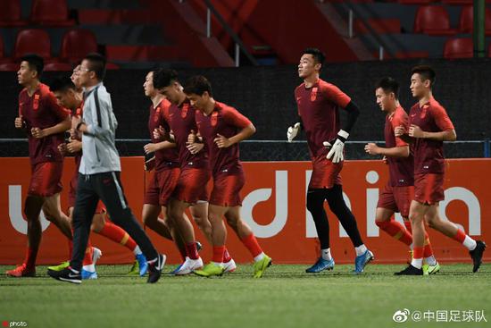 23:00视频直播世预赛亚洲区：中国男足VS马尔代夫