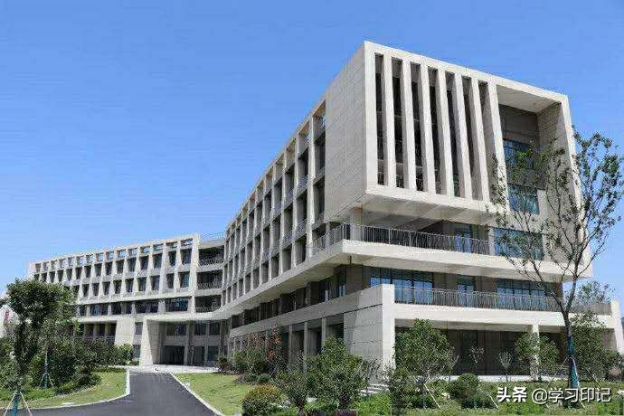 江苏的5所普通本科高校，一本分数线的学生，适合报考