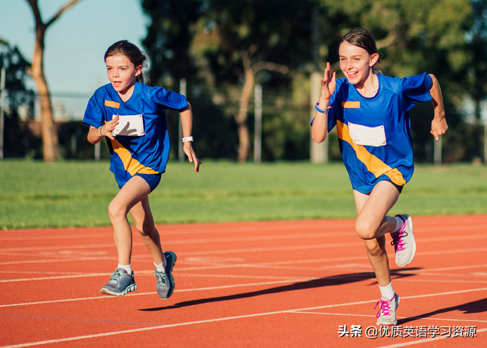 尝试滑雪用英语怎么说(英语原版阅读：Team Sports)