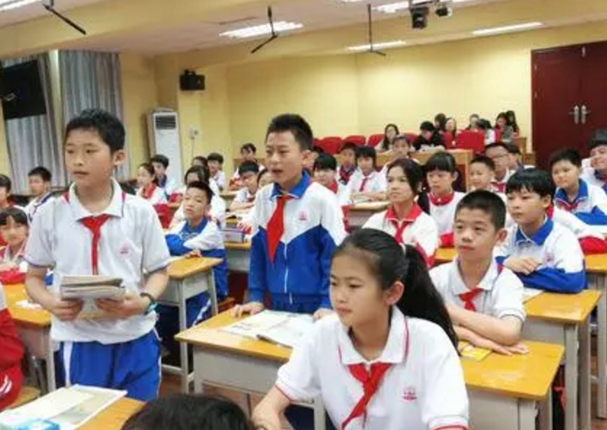 初中生《同学录》走红，留言“信息量太大”，最后4个字是精髓