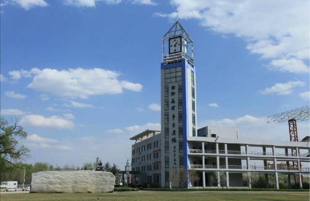 吉林省最低调的三所重点中学，重本率达90%，进入就可能上名校