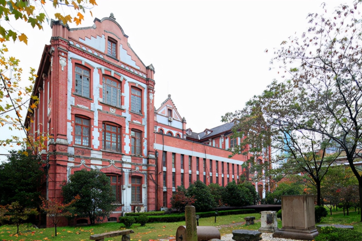 双一流高校名单将出台，中国科学技术大学入榜，上海大学有点悬