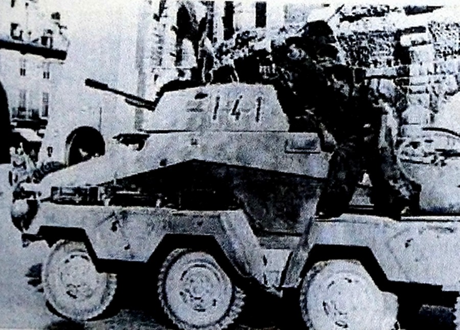 二战德国轮式装甲车之Sdkfz 231型轮式（8轮）装甲侦察车