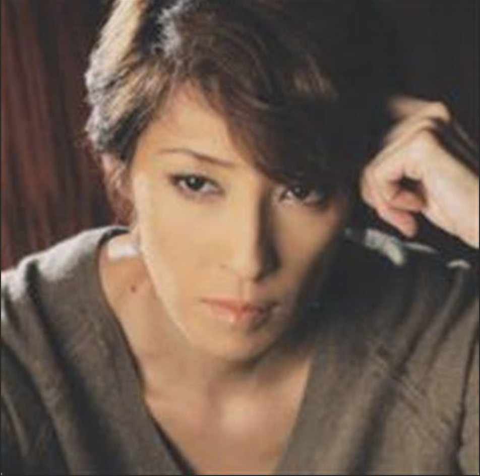 宝冢歌剧团的传奇男役，又A又飒，被称为日本女性独身最后的堡垒