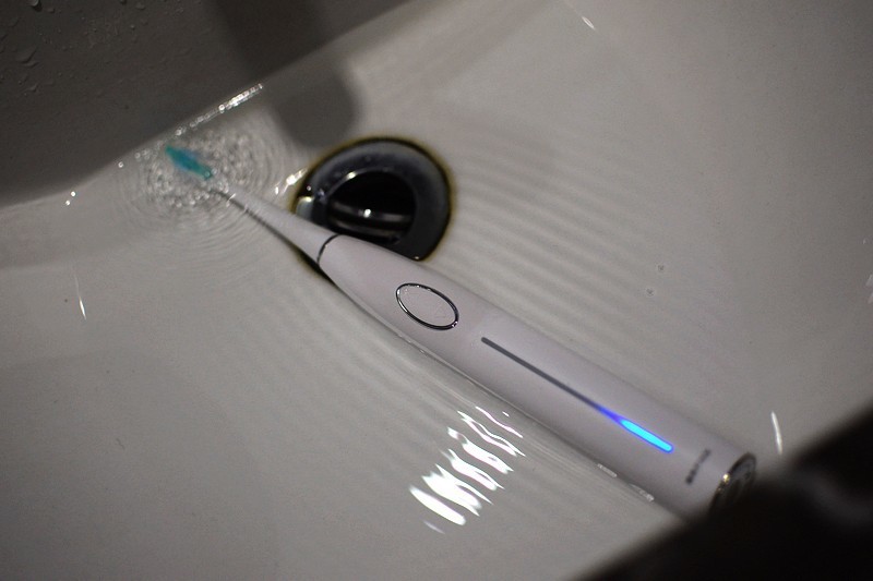 12档无极变速 不伤牙黑科技 扉乐FiliX TIE旗舰级声波电动牙刷