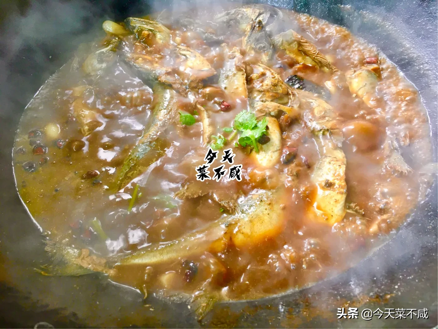 家常炖鲅鱼,不煎不炸,多放这两种调料,一点不腥,我经常这样做