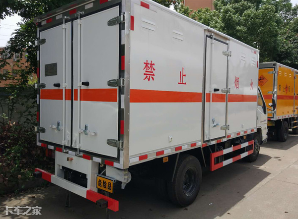 专用车的门道还真不少，老司机告诉你买车时都该注意啥