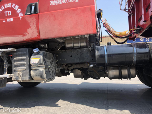 34.5吨高承载力，拉砂石料专用牵引车，柳汽乘龙T5很出色