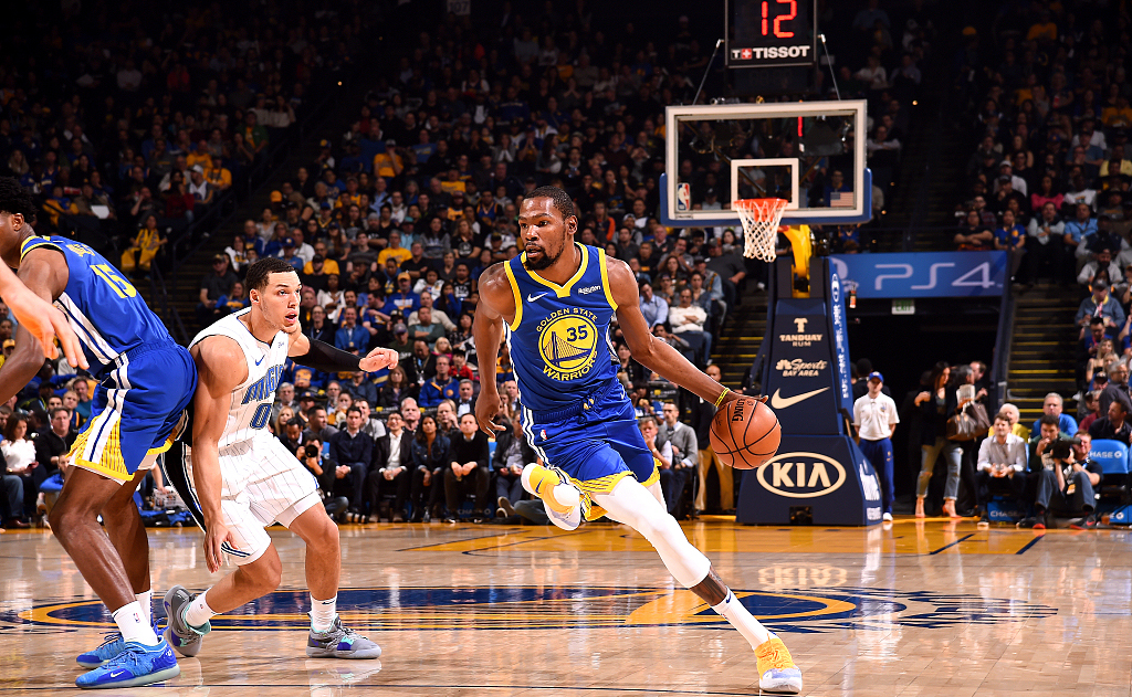 勇士vs猛龙直播高清(勇士vs猛龙!11月30日nba常规赛直播表)