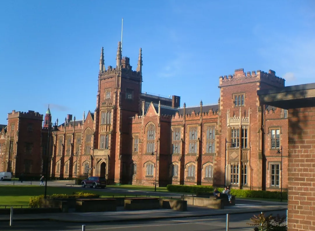 英国各大学高考录取线公布！好学校都要600分以上？