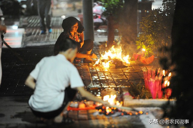 七月十五中元节上坟，做到“一食，二忌，三不烧”，都有啥？
