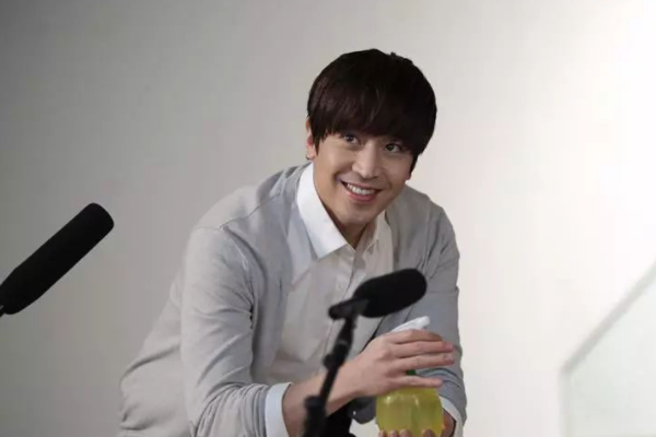 河北一高校配音《长津湖》，却遭官方“打脸”，制作方：少蹭热度