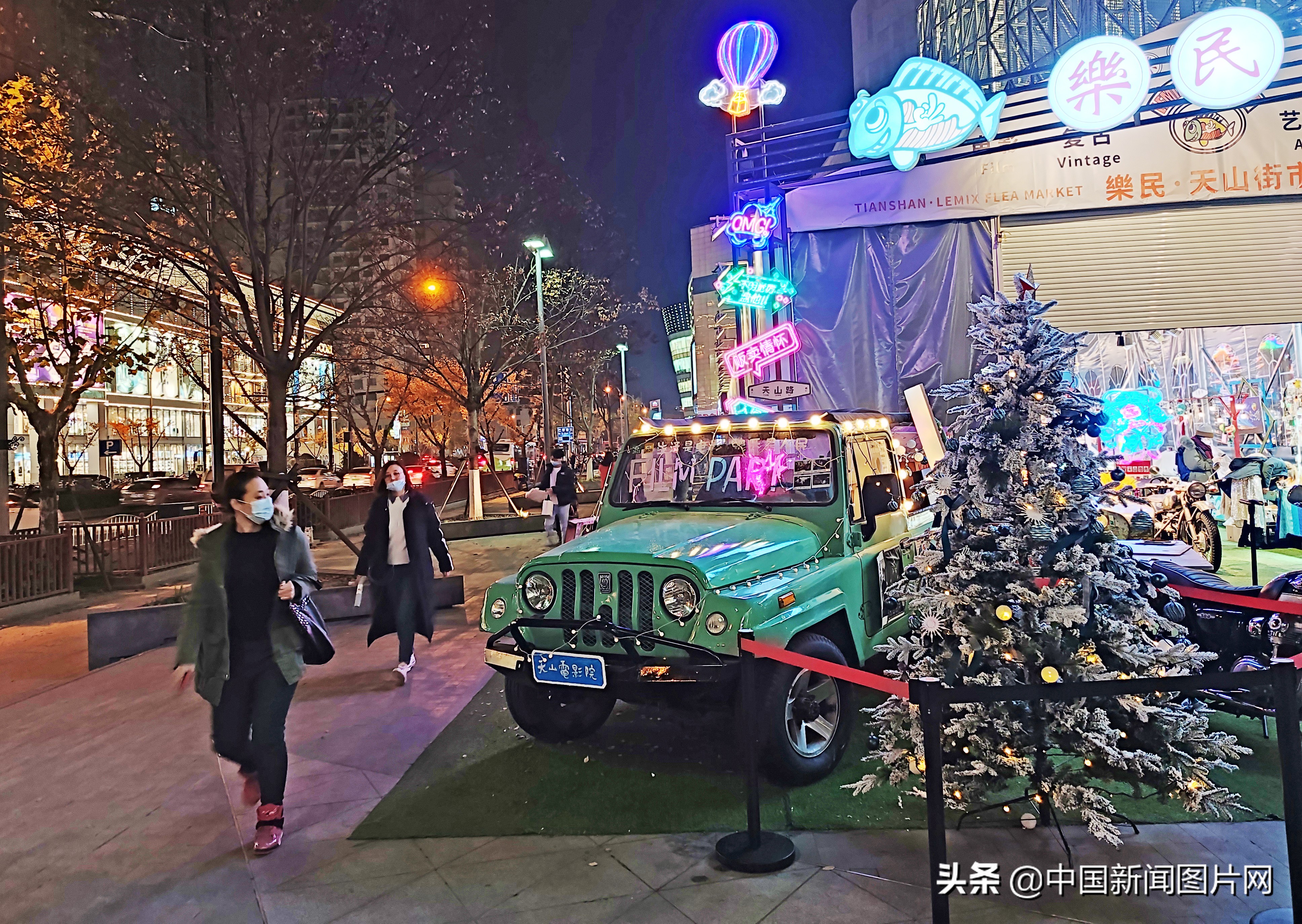 老牌回归(上海：老牌集市回归 为城市夜经济注入怀旧情怀)