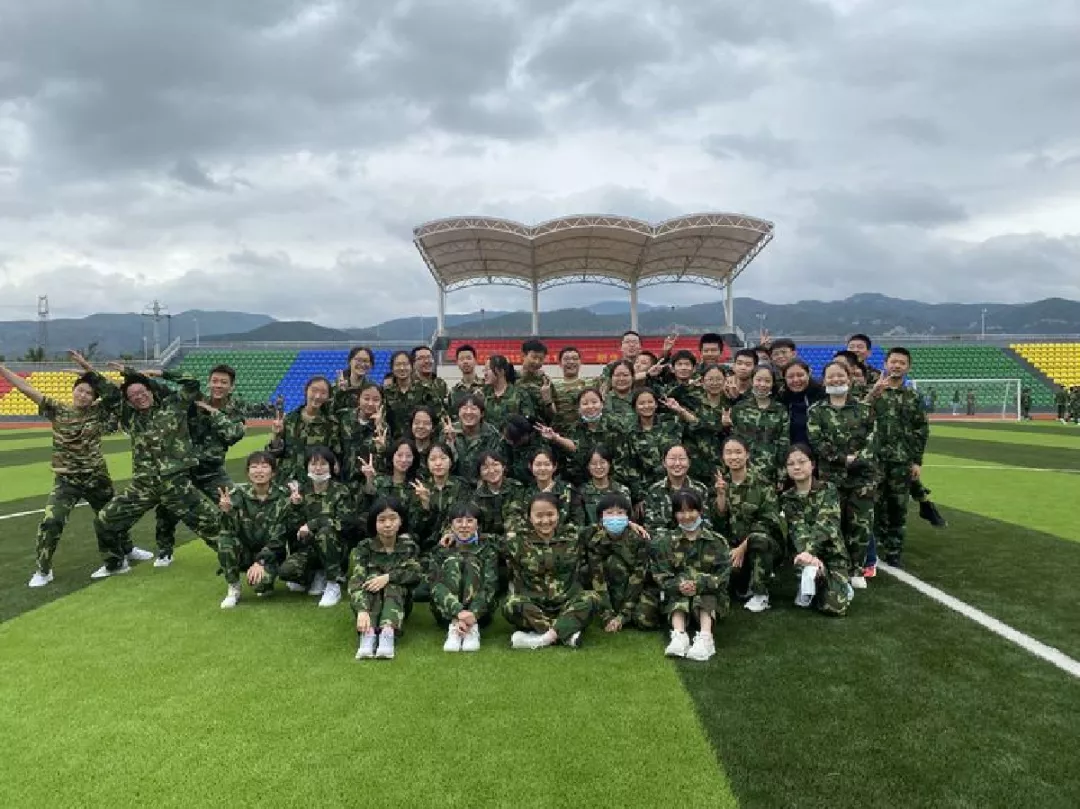 青春正步走 永续爱国情——太原市第二外国语学校2021级高一学生军训纪实