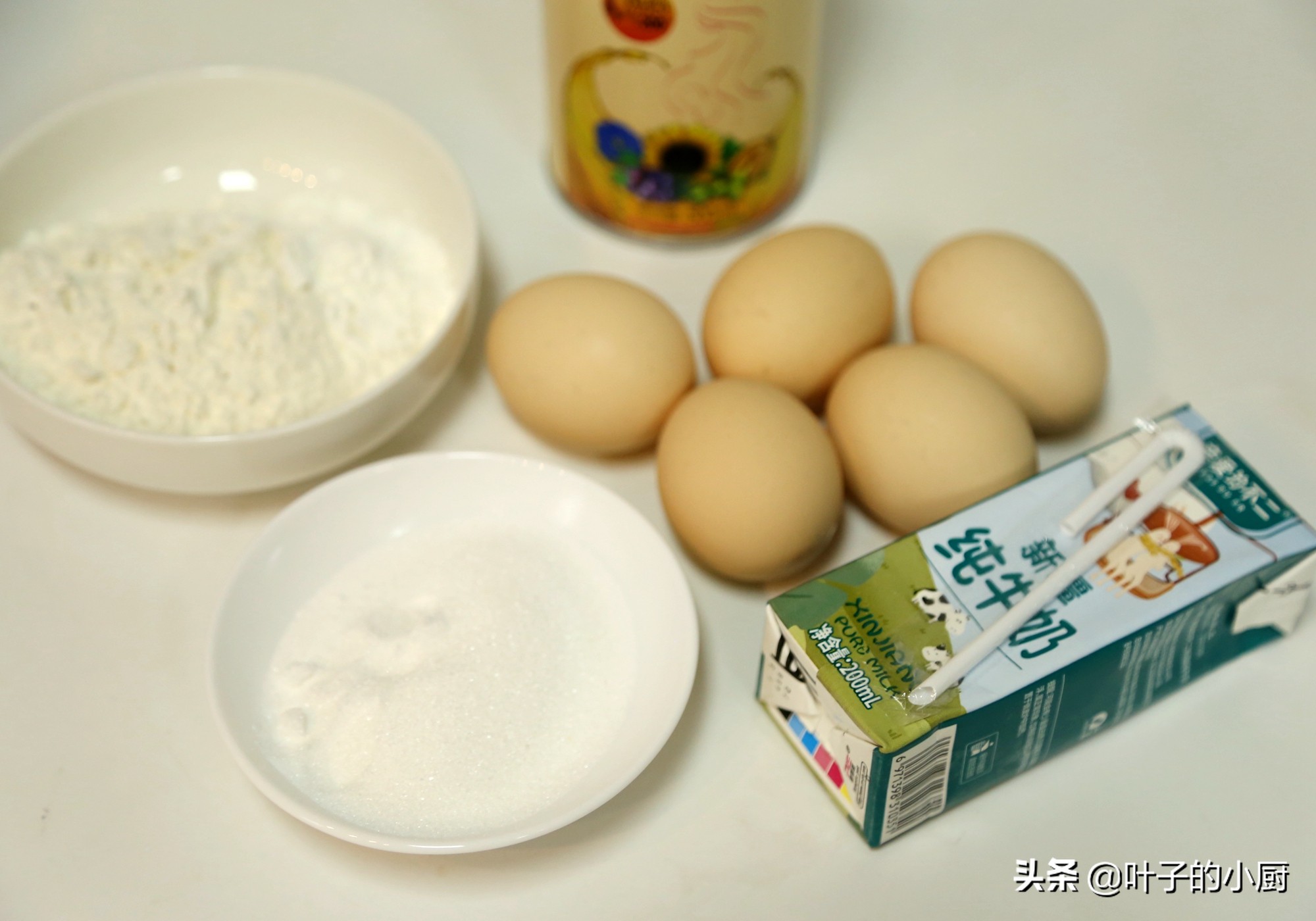 烤箱做蛋糕,烤箱做蛋糕的制作方法和步驟