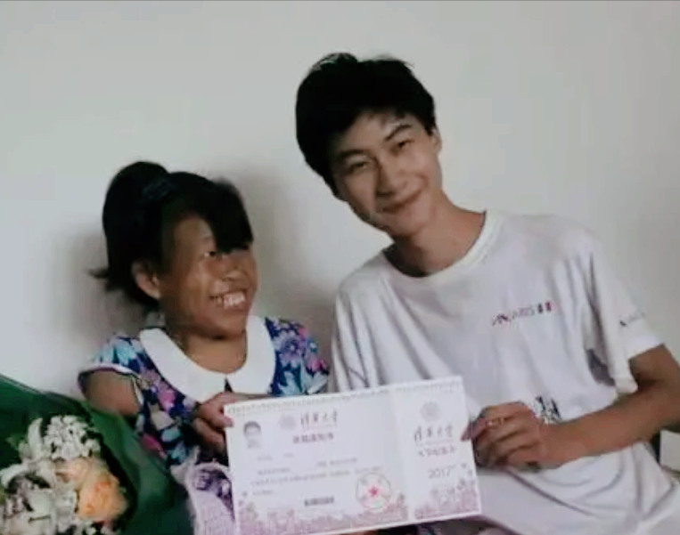 河北寒门贵子庞众望：父精神失常母瘫痪，却加分60以744分上清华