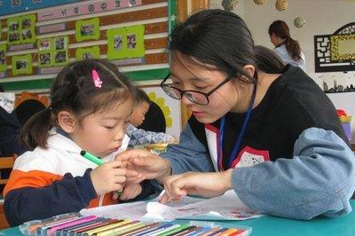 寒暑假成为幼师离职高峰期，学前教育专业学生，未来出路在哪？
