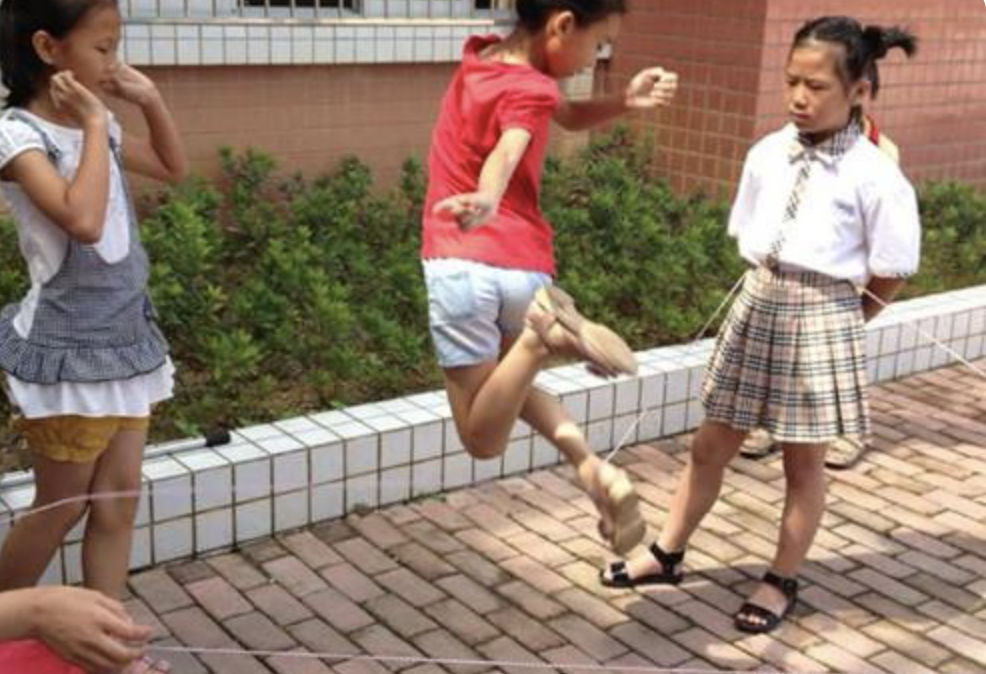 盘点70个童年经常玩的游戏，一秒拉回到小时候