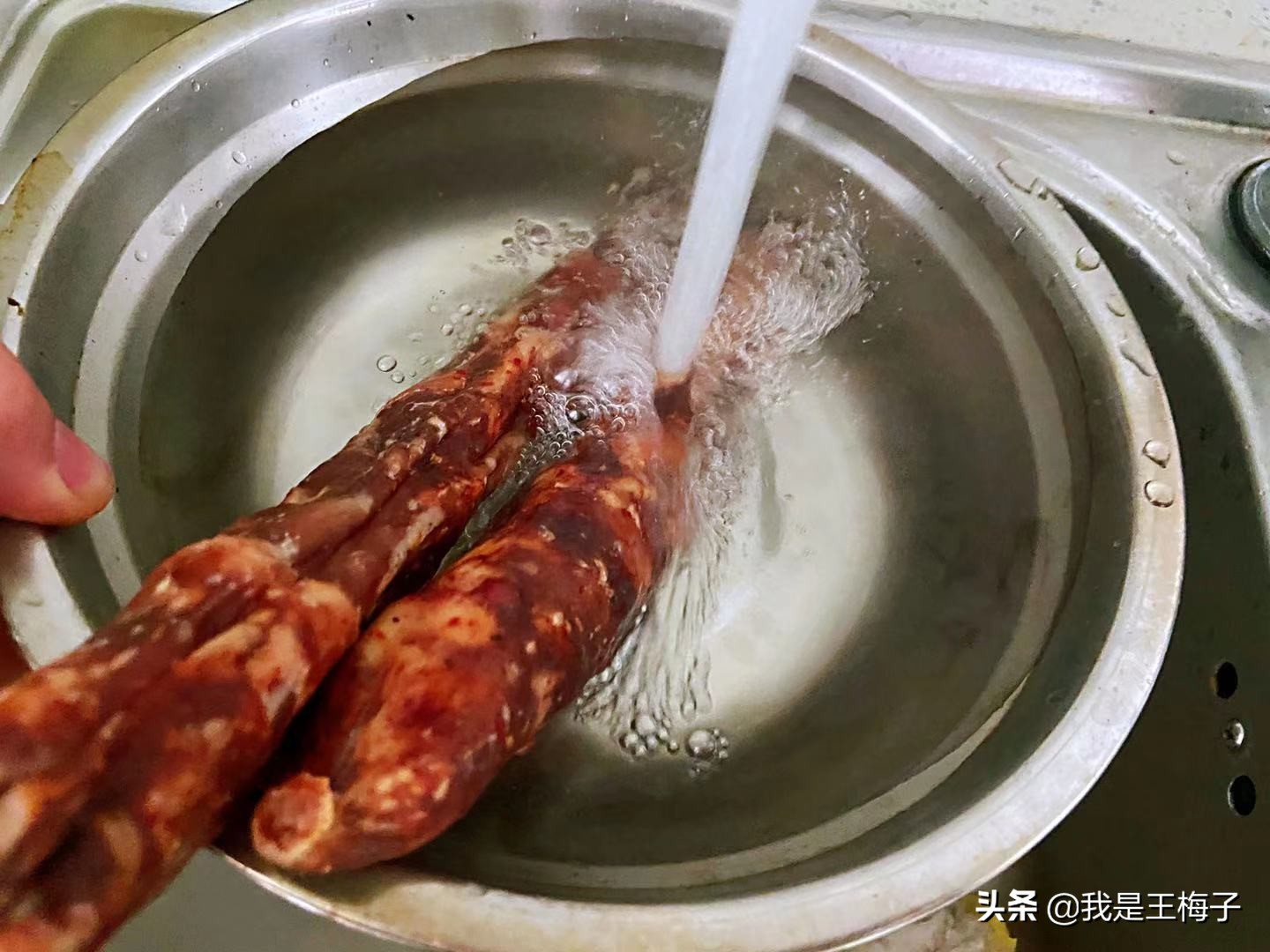 过年吃腊肠，切记1泡1煮，腊味十足，不咸不油