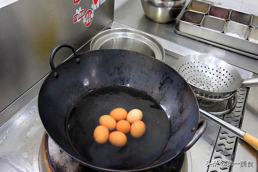 水开了几分钟是溏心蛋（8分熟溏(tang)心蛋要煮几分钟）-悠嘻资讯网