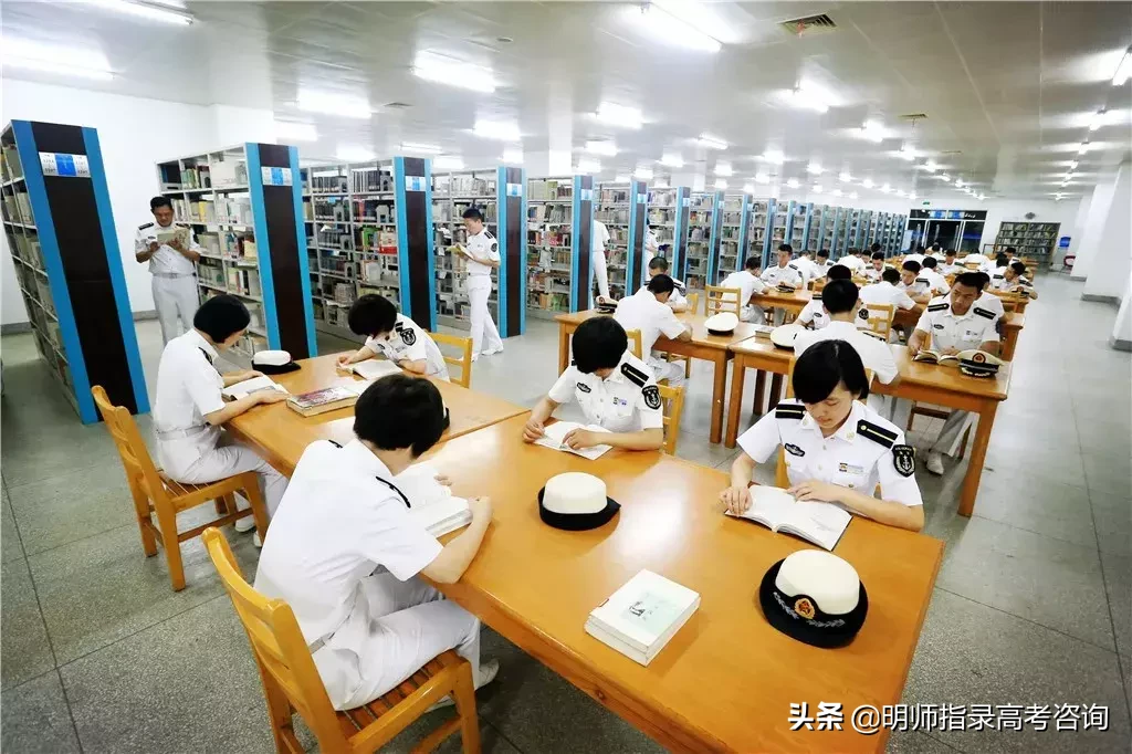五所海军招生院校揭秘！想当海军军官的高考生看过来