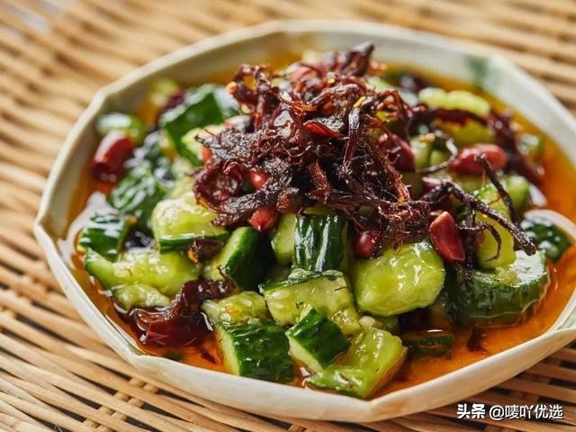 鸡枞菌读cong还是zong（云南美食，鸡枞正确读法）