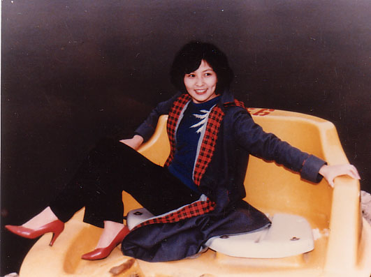 80年代女星李羚：不爱高官爱寒门，大13岁初恋丈夫的爱让人泪目