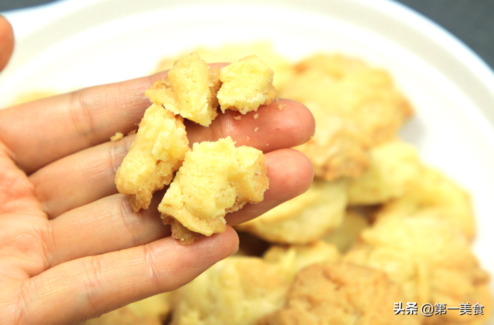 烤箱烤饼干的温度和时间，烤箱做饼干简单的家常方法