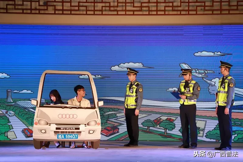 「八桂普法集锦」形式丰富热情高，各地普法活动继续精彩纷呈